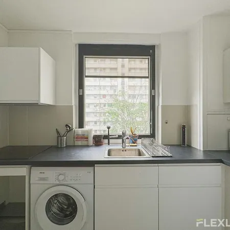 Flexliving - - Lecourbe Lejlighed